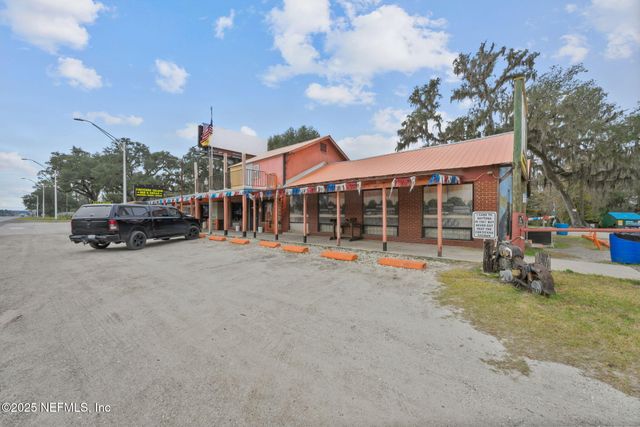 337 S HIGHWAY 17, East Palatka, FL 32131