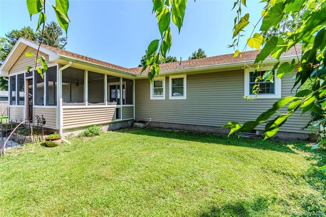 19 Closs Drive, Rhinebeck, NY 12572