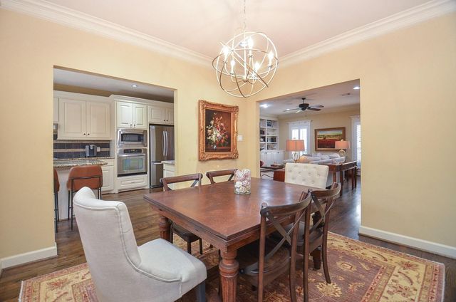1106 W 18th Street, Houston, TX 77008