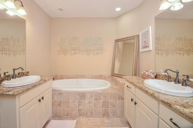 1106 W 18th Street, Houston, TX 77008