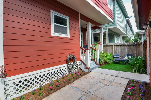 1106 W 18th Street, Houston, TX 77008