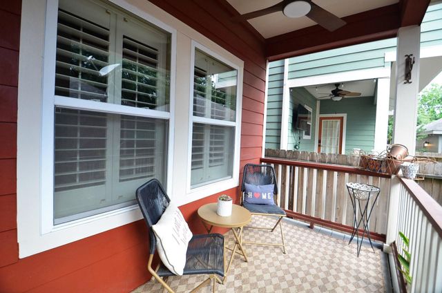 1106 W 18th Street, Houston, TX 77008