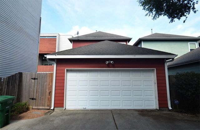 1106 W 18th Street, Houston, TX 77008