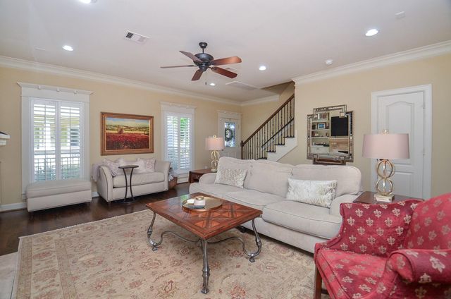 1106 W 18th Street, Houston, TX 77008