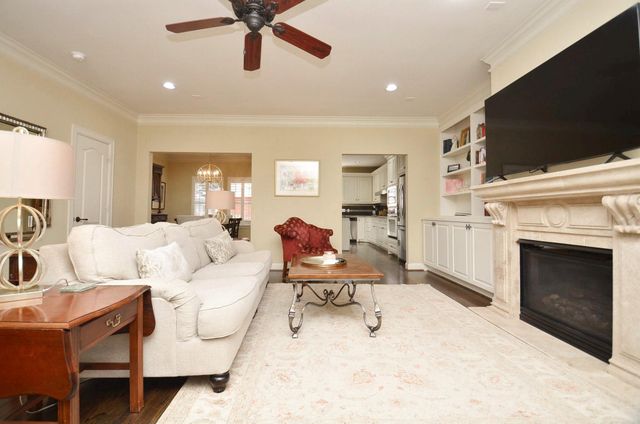 1106 W 18th Street, Houston, TX 77008