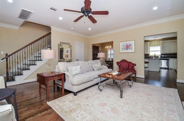 1106 W 18th Street, Houston, TX 77008