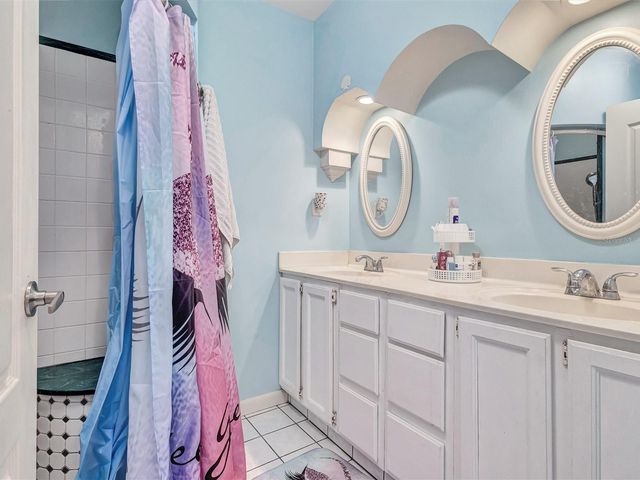 4451 14TH AVENUE N, St Petersburg, FL 33713