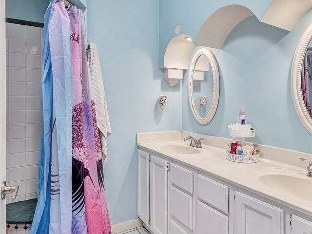 4451 14TH AVENUE N, St Petersburg, FL 33713