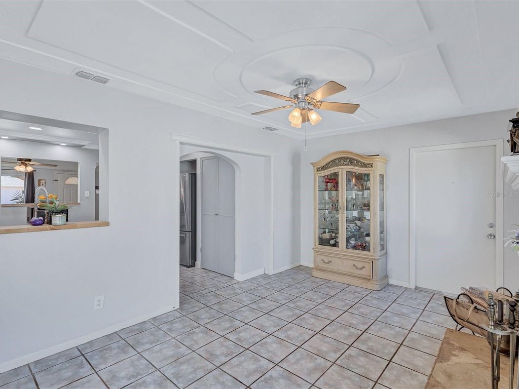 Image 12 of property listing at 4451 14TH AVENUE N, St Petersburg, FL 33713