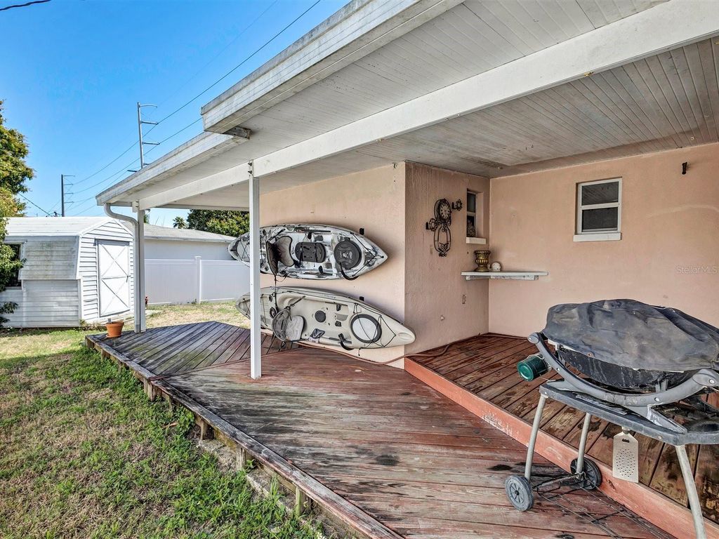 Image 31 of property listing at 4451 14TH AVENUE N, St Petersburg, FL 33713