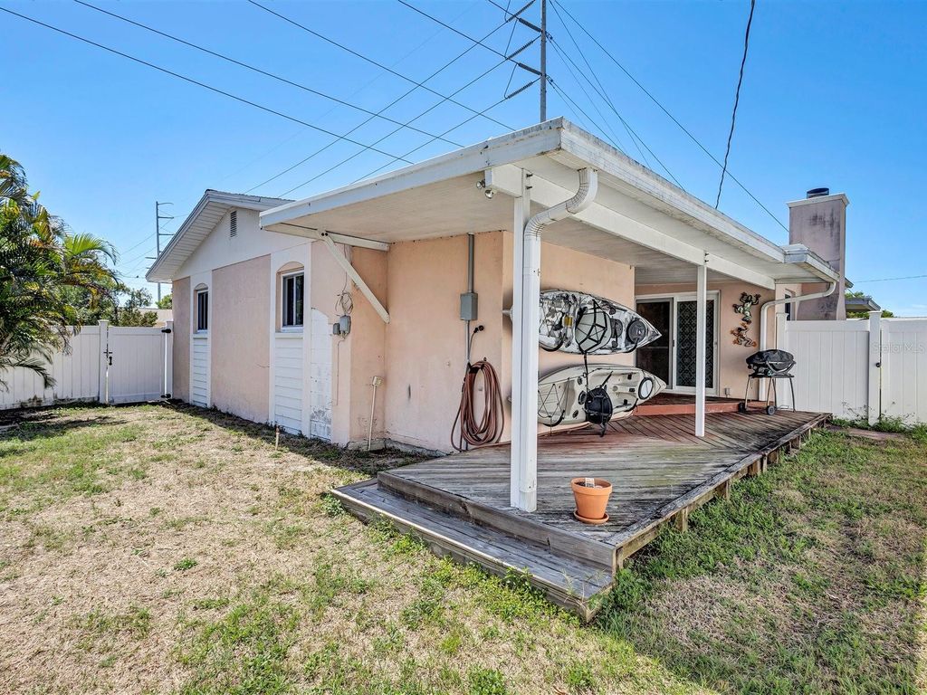 Image 34 of property listing at 4451 14TH AVENUE N, St Petersburg, FL 33713