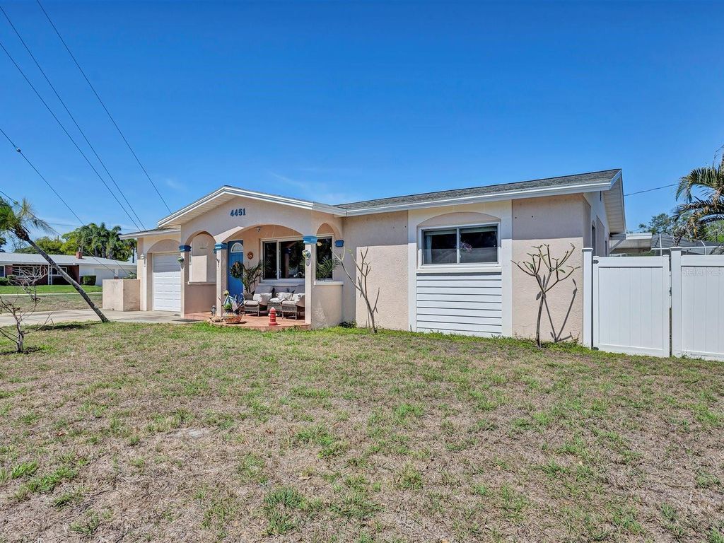 Image 46 of property listing at 4451 14TH AVENUE N, St Petersburg, FL 33713