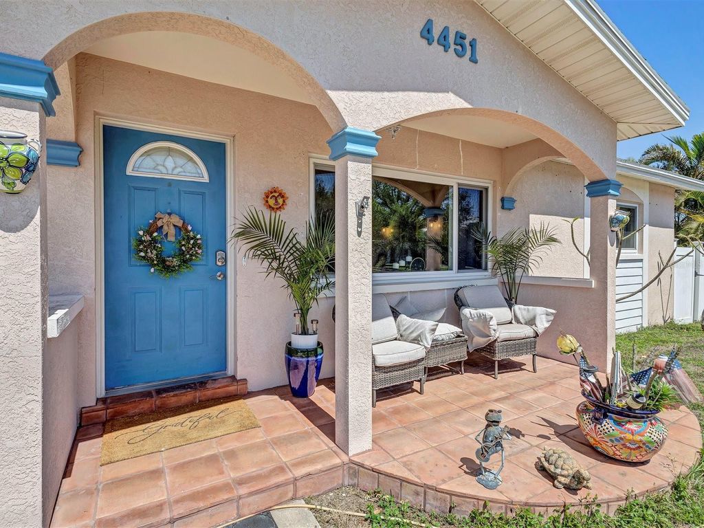 Image 48 of property listing at 4451 14TH AVENUE N, St Petersburg, FL 33713