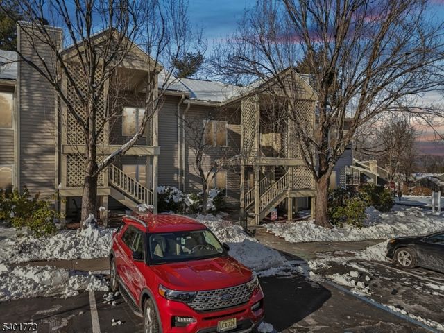 12 Troon Terrace, Clinton Twp., NJ 08801