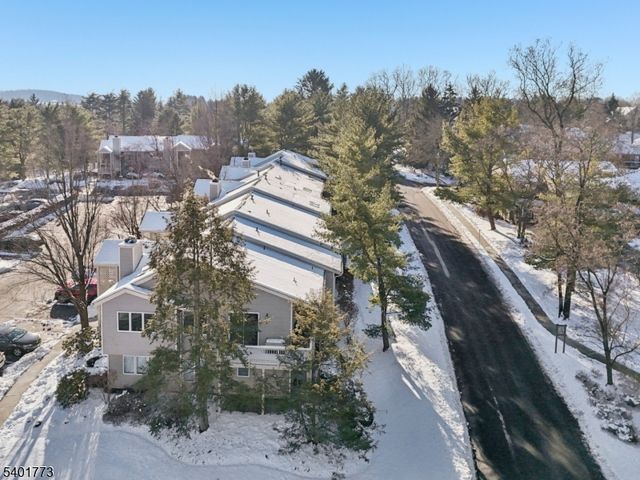 12 Troon Terrace, Clinton Twp., NJ 08801