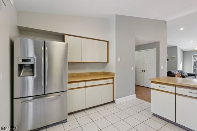 12 Troon Terrace, Clinton Twp., NJ 08801