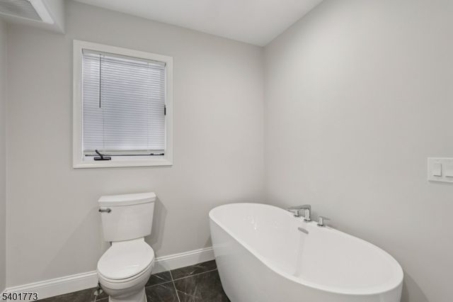 12 Troon Terrace, Clinton Twp., NJ 08801