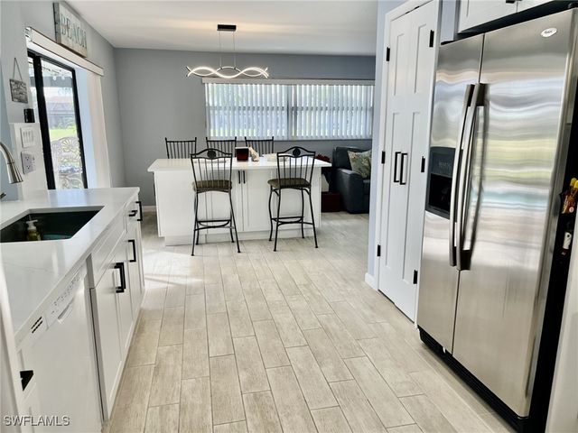 28372 Verde LN, Bonita Springs, FL 34135