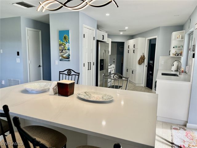 28372 Verde LN, Bonita Springs, FL 34135