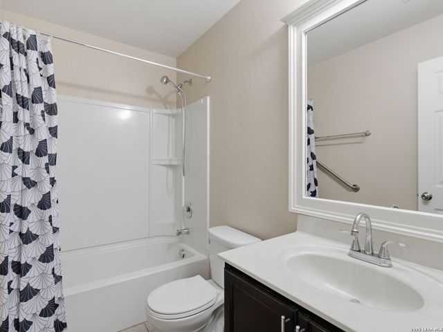 414 WALNUT CRST, Schertz, TX 78154
