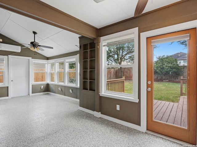 414 WALNUT CRST, Schertz, TX 78154