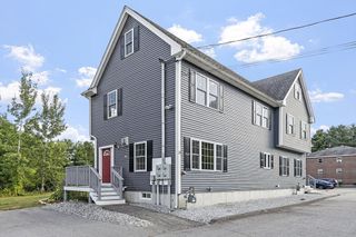 23 Shawnee Rd 23, Pepperell, MA 01463
