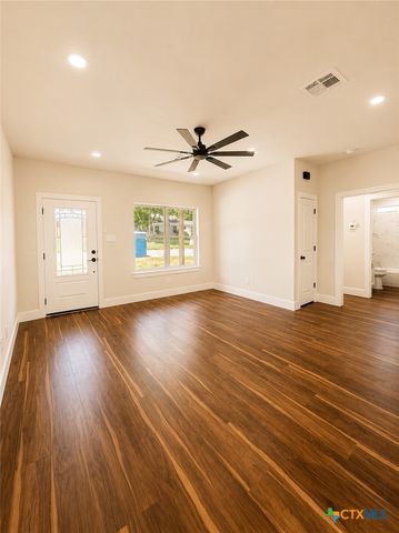 407 E Lamar Avenue, Temple, TX 76501