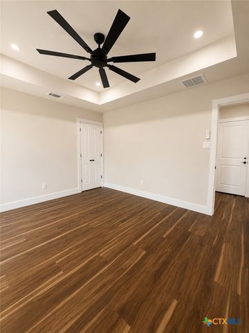 407 E Lamar Avenue, Temple, TX 76501