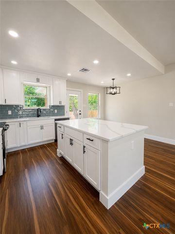 407 E Lamar Avenue, Temple, TX 76501