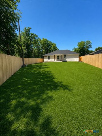 407 E Lamar Avenue, Temple, TX 76501