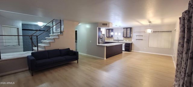 6834 S 40TH Lane, Phoenix, AZ 85041