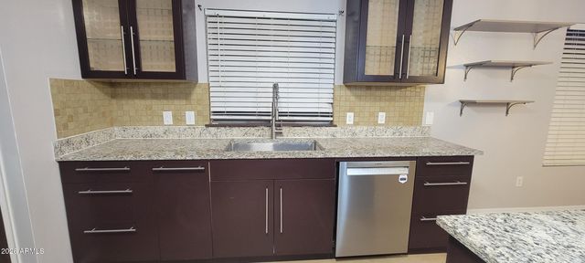 6834 S 40TH Lane, Phoenix, AZ 85041