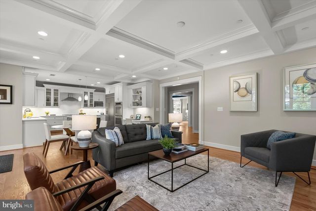 4527 MAPLE AVE, Bethesda, MD 20814
