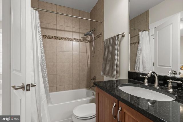 4527 MAPLE AVE, Bethesda, MD 20814