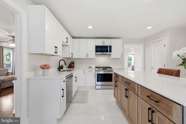 7421 SHREVE RD, Falls Church, VA 22043