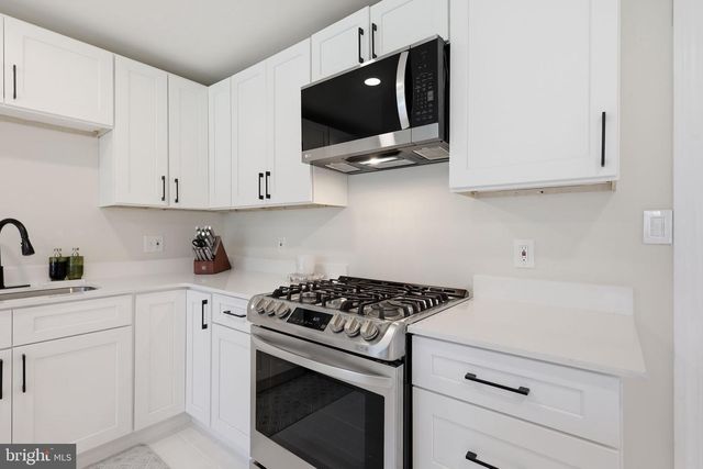 7421 SHREVE RD, Falls Church, VA 22043