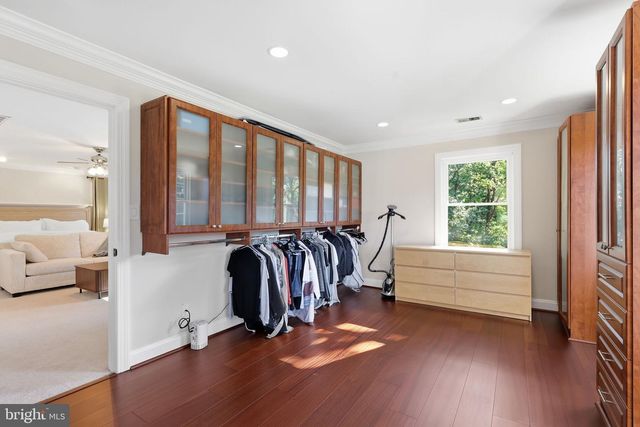 7421 SHREVE RD, Falls Church, VA 22043