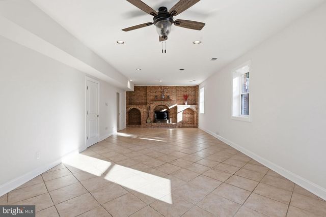 7421 SHREVE RD, Falls Church, VA 22043