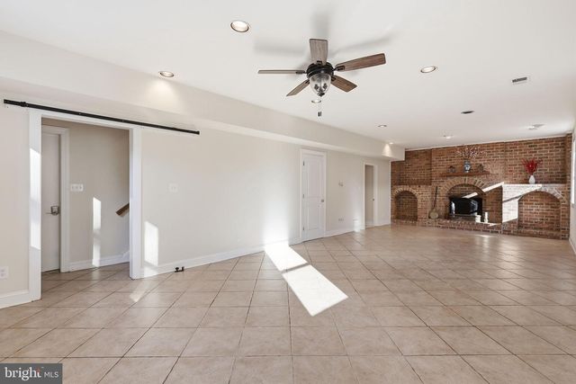 7421 SHREVE RD, Falls Church, VA 22043