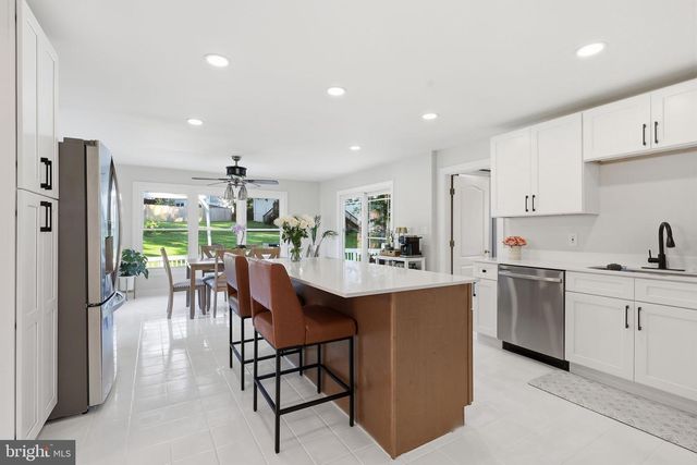 7421 SHREVE RD, Falls Church, VA 22043
