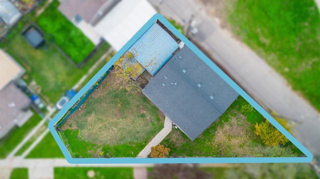 411 Sierra Dr, Modesto, CA 95351