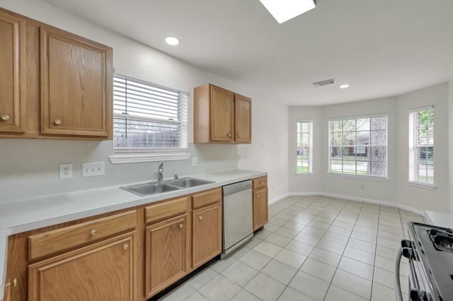 28715 Fox Lynn Drive, Spring, TX 77386