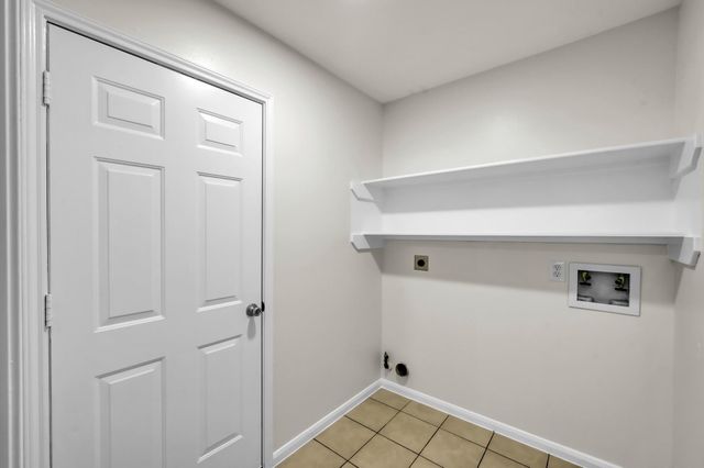 28715 Fox Lynn Drive, Spring, TX 77386