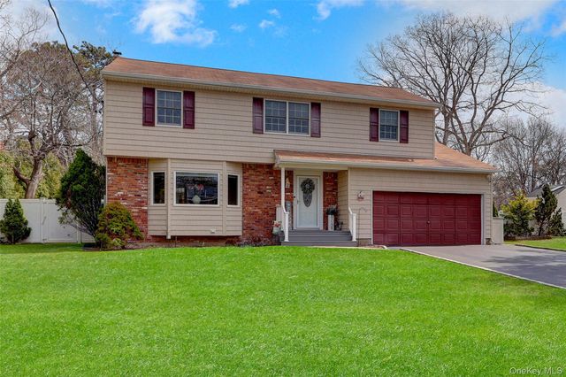 255 Blake Avenue, Bohemia, NY 11716