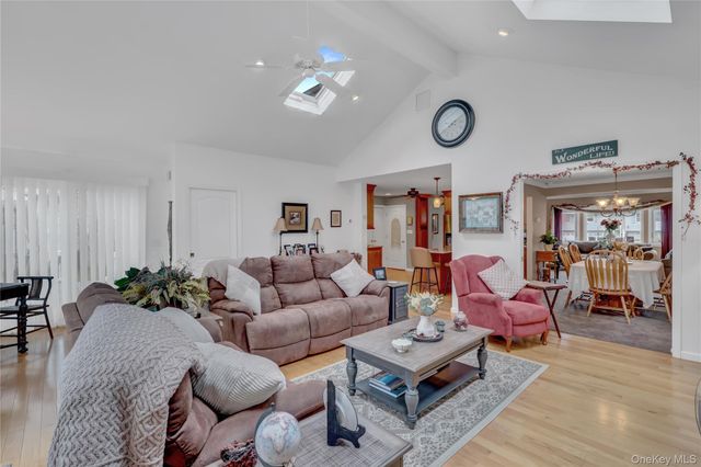 255 Blake Avenue, Bohemia, NY 11716