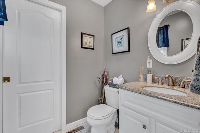255 Blake Avenue, Bohemia, NY 11716