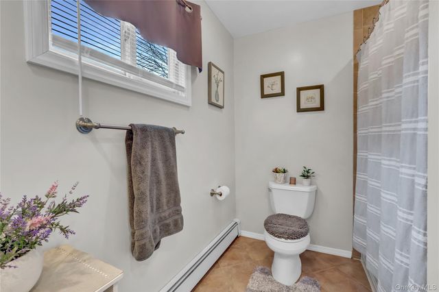 255 Blake Avenue, Bohemia, NY 11716