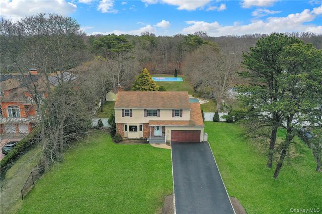 255 Blake Avenue, Bohemia, NY 11716