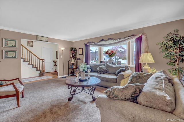 255 Blake Avenue, Bohemia, NY 11716