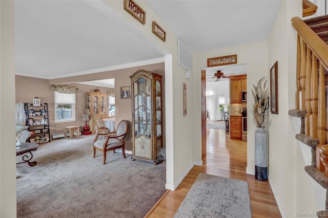 255 Blake Avenue, Bohemia, NY 11716